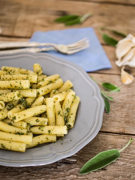 Pasta Al Pesto Di Salvia Ottima Sia Calda Che Fredda Mastercheffa