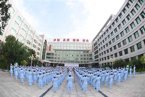 鄒平縣人民醫院舉行首個醫師節暨建院紀念日宣誓儀式 每日頭條