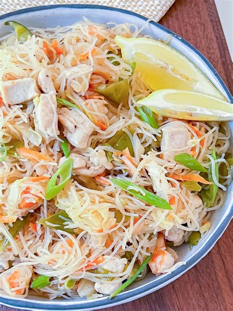 Pancit Bihon Recipe - Foodology Geek