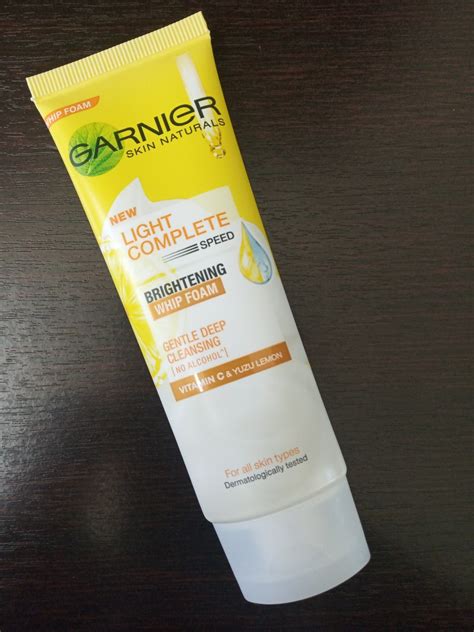 GARNIER Light Complete Brightening Whip Foam 50ml NO ALCOHOL Beauty