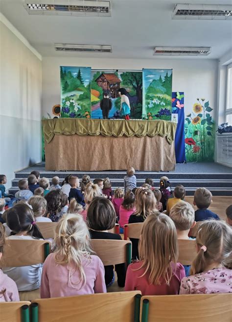 Teatrzyk Kukie Kowy Bajka Z Przedstawieniem Pt Kot W Butach