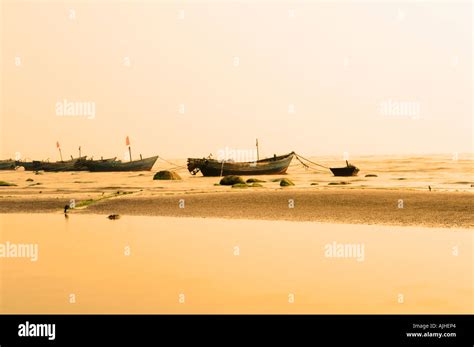 Beidaihe beach resort hi-res stock photography and images - Alamy