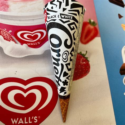 Jual Es Krim Walls Cornetto Black White Shopee Indonesia