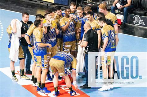 Time Out Industria Kielce Thw Kiel Vs Industria Kielce Handball Ehf