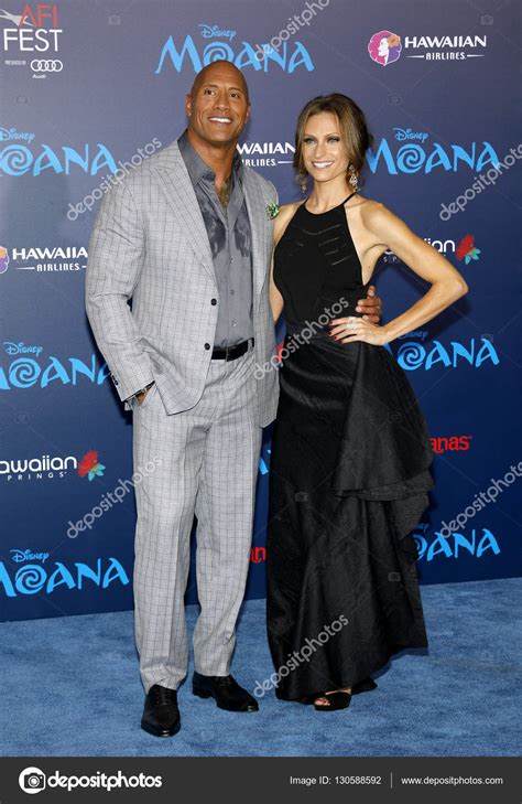 Lauren Hashian, Dwayne Johnson – Stock Editorial Photo © PopularImages ...