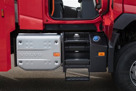 Novos Volvo Fm E Fmx Recebem Vers Es De Cabina Dupla Turbo