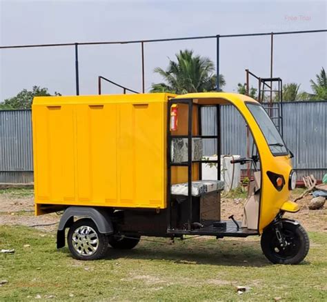 Oba Battery E Rickshaw Loader Maximum Run Per Charge Km Loading