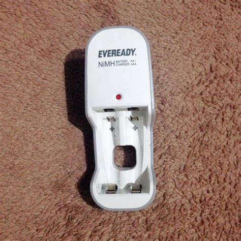 EVEREADY Rechargeable Battery Charger AA-AAA (Used Once), Computers ...