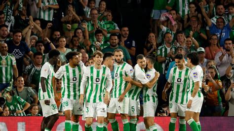 LaLiga El Betis Golea A Un Valencia Inofensivo El Imparcial