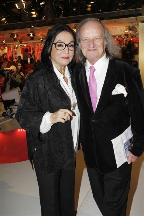 Photo Nana Mouskouri Et Son Mari Andr Chapelle Lors De L