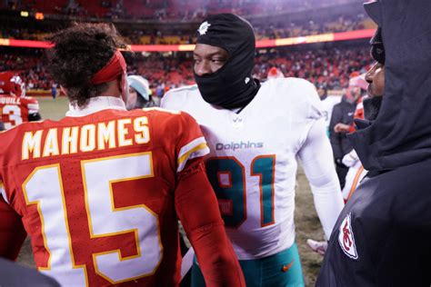 Chiefs And Dolphins Play 4th Coldest Game In NFL History As Deep Freeze