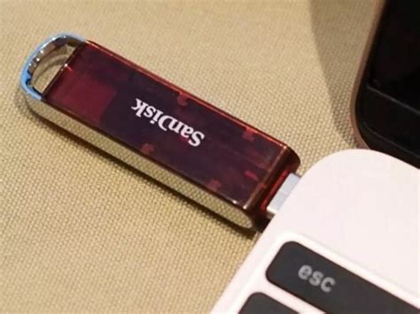 Ces 2018 Sandisk Has The Worlds Smallest 1tb Pen Drive With A Usb C