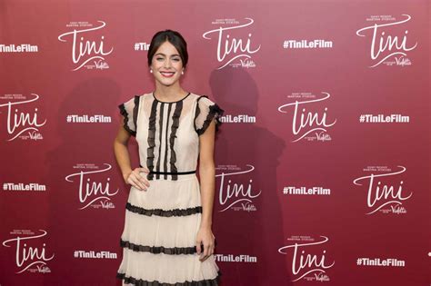 Bild Zu Martina Stoessel Tini Violettas Zukunft Vignette Magazine