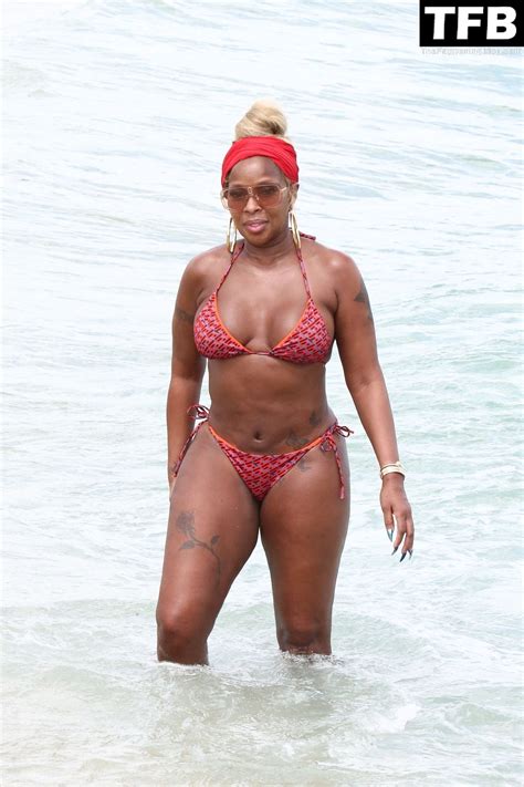 Mary J Blige On Beach 108 Pics Everydaycum💦 And The Fappening ️