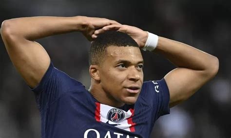 Kylian Mbappé le informó al PSG sus intenciones de no renovar en el