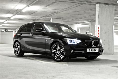 Bmw Series Hatchback Pictures Carbuyer