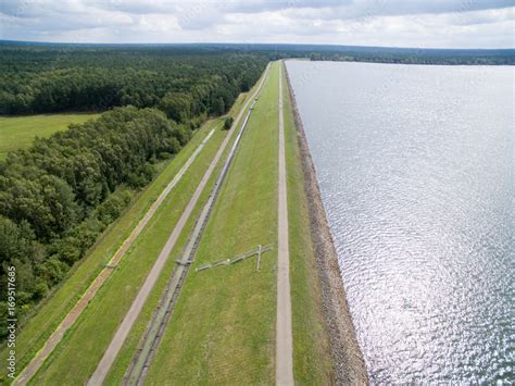 Staumauermit Stausee Und Wasserkraftwerk Spremberger See Luftbild