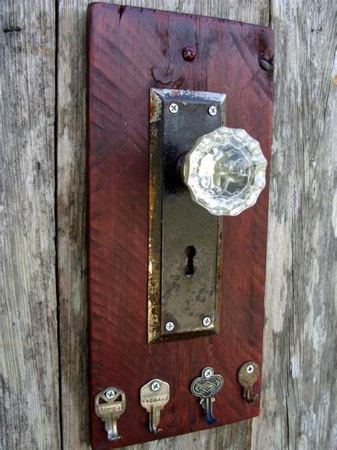 An Old Door Handle With Some Knobs On It