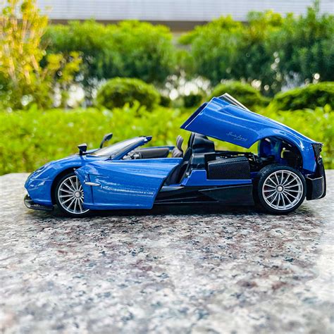 Xe M H Nh Pagani Huayra Roadster Msz Tr M M H Nh