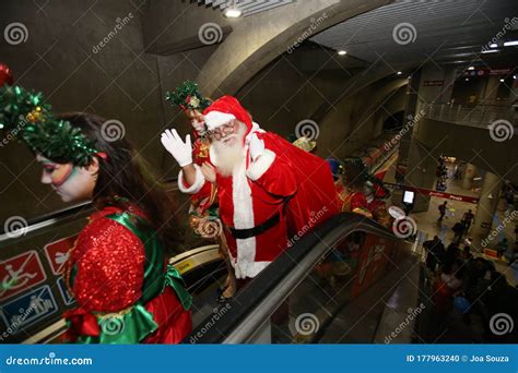 Arrival Of Santa Claus In Shopping Mall Editorial Image Image Of