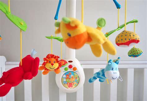 Best Toys for 1 Month Old Baby - Safety Tips & How To Choose