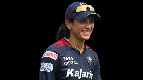 Smriti Mandhana Gets Emotional After Receiving Unconditional Love From