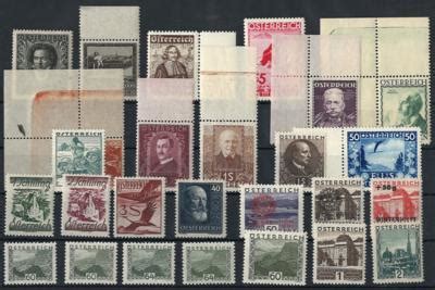 Sammlung Sterr I Rep U A Mit Briefmarken Und Ansichtskarten