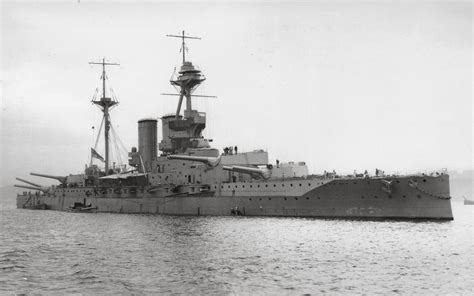 Queen Elizabeth Class Battleship Hms Barham With All Her Guns Trained