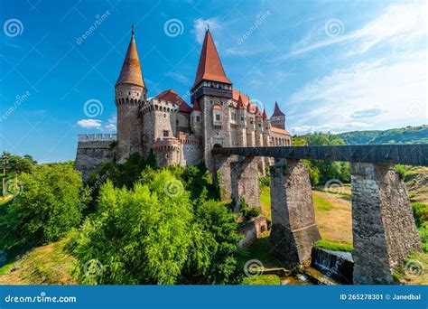 HUNEDOARA, ROMANIA: Corvin Castle, Also Known As Hunyadi Castle Or ...