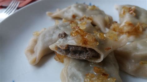 Pierogi Z Pieczarkowym Farszem Przepis Przyslijprzepis Pl