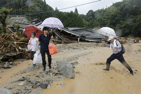 Lluvias Torrenciales En Japón Causan 30 Muertos Y Aislan Localidades