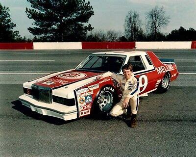 Sponsored BILL ELLIOTT 9 RED MELLING FORD CLOSE UP SHOT 8X10 GLOSSY