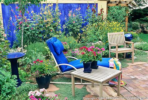 Blue Wall With Garden Patio Denver MANN 023 Tif Charles Mann Photography