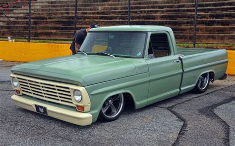 Slammed Ford Ford Trucks Classic Ford Trucks Ford Pickup Trucks