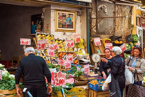 15 Authentic Italy Food Markets You Absolutely Have to Visit — Italy ...