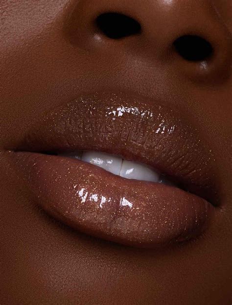 Image about beautiful in glossy lips by babiiglocka | Dark skin makeup, Glossy lips, Lip colors