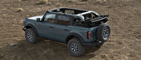 2023 Ford Bronco® SUV | Soft & Hard Top Exterior & More | Ford Canada