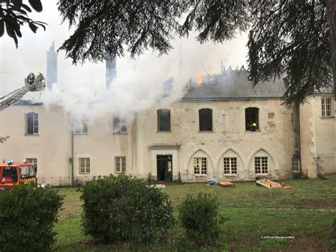 Incendie de labbaye Saint Georges à Saint Martin des Bois Loir et