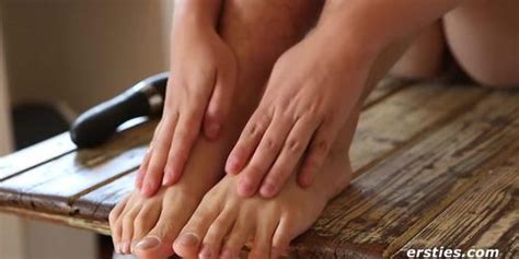 Angela Halee Fucks Dildo On Table Tnaflix