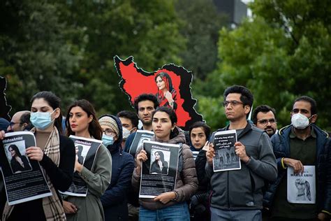 “woman Life Freedom” U Of T Community Rallies After Death Of Young