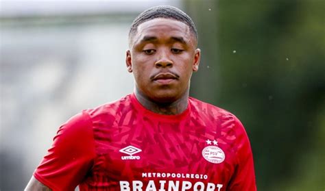 Zaakwaarnemer Bergwijn Neemt Het Op Voor Zijn Pupil