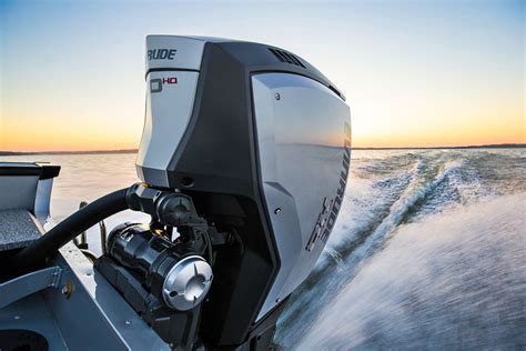 Brp Debuts New Liter Evinrude E Tec G Outboards Boats