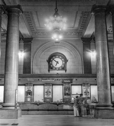 Michigan Central Station - Old photos gallery — Historic Detroit