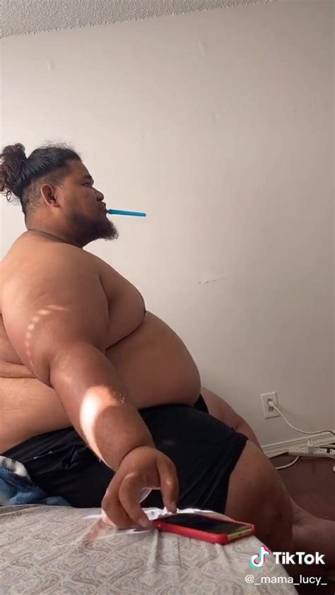 Gainers Sexy Samoan Chub Showing Off Tiktok