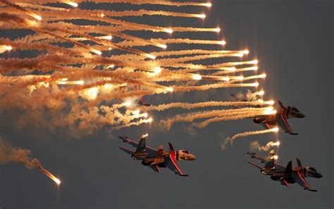 Russian Knights Aerobatic Team Ready to Steal Bahrain Air Show. The Russian