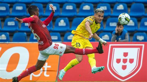 Liga As Melhores Imagens Do Santa Clara Desp Chaves Maisfutebol