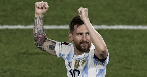 World Cup Qualifiers Messi S Argentina Thrash Uruguay Brazil Lose 100