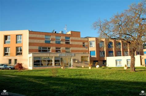 Residence Les Grands PrÉs à MontluÇon 03