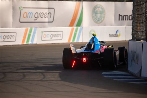 Formula E Hyderabad E Prix Driver Oliver Rowland Nu Flickr