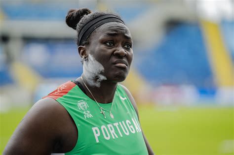 Auriol Dongmo Na Luta Pelas Medalhas Em Budapeste FPA